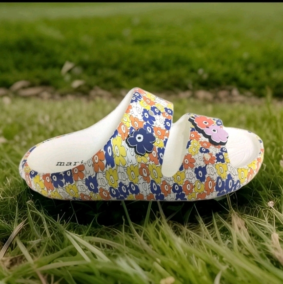 Marimekko Shoes - Crocs Marimekko New Classic Sandal Slides 211121 Floral Size W 12/ M 10 Unisex